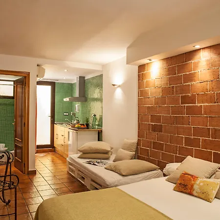 Ainb Ramblas-guardia Apartamento