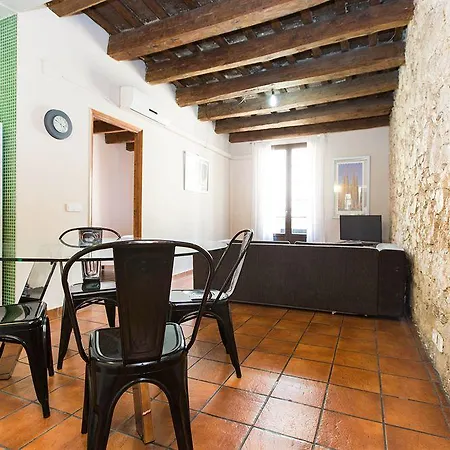Ainb Ramblas-guardia Apartamento Barcelona