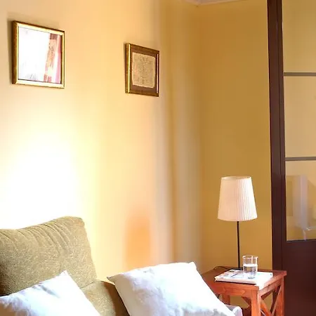 Ainb Ramblas-guardia Apartamento *