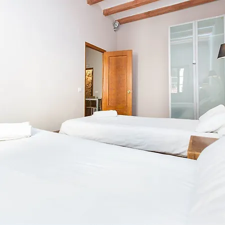 Ainb Ramblas-guardia Apartamento *